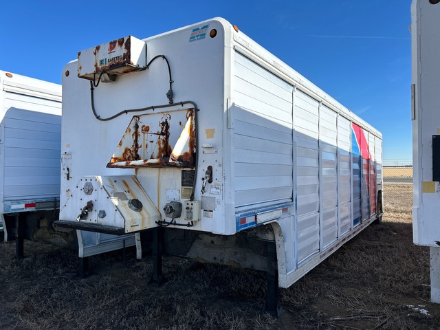 2006 Mickey Body AT-B 16 Bay S/A Beverage Trailer