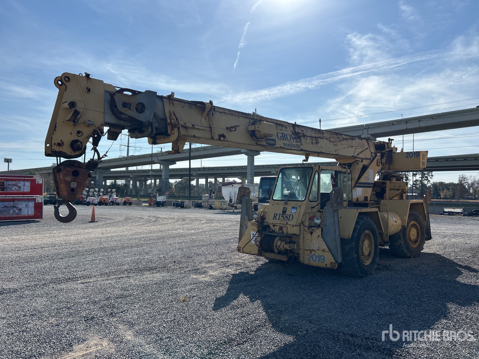 General Appearance with Image, coin avant gauche