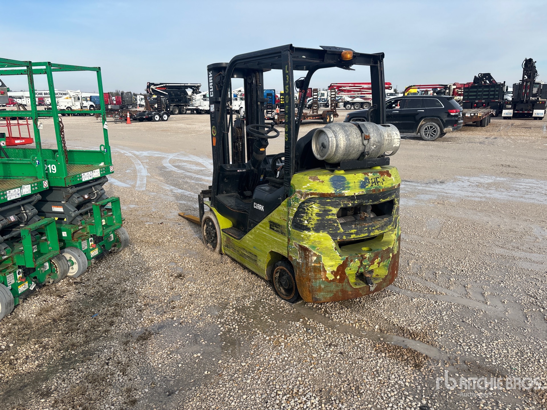 General Appearance with Picture, Left Rear Corner