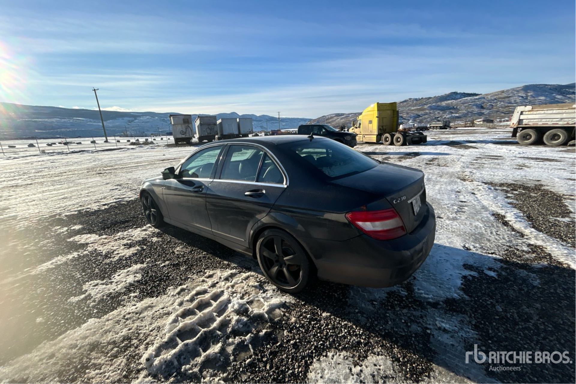 General Appearance with Picture, Left Rear Corner