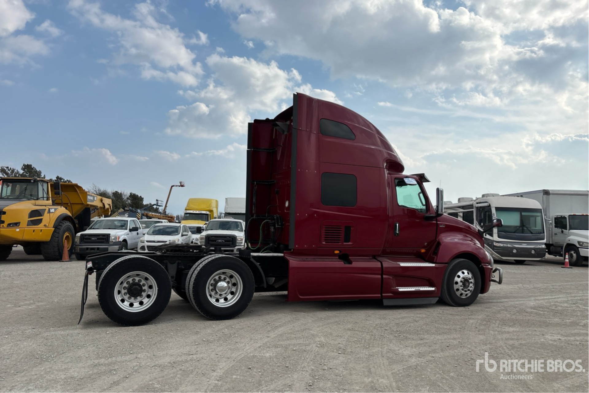 General Appearance with Imagen: esquina trasera derecha