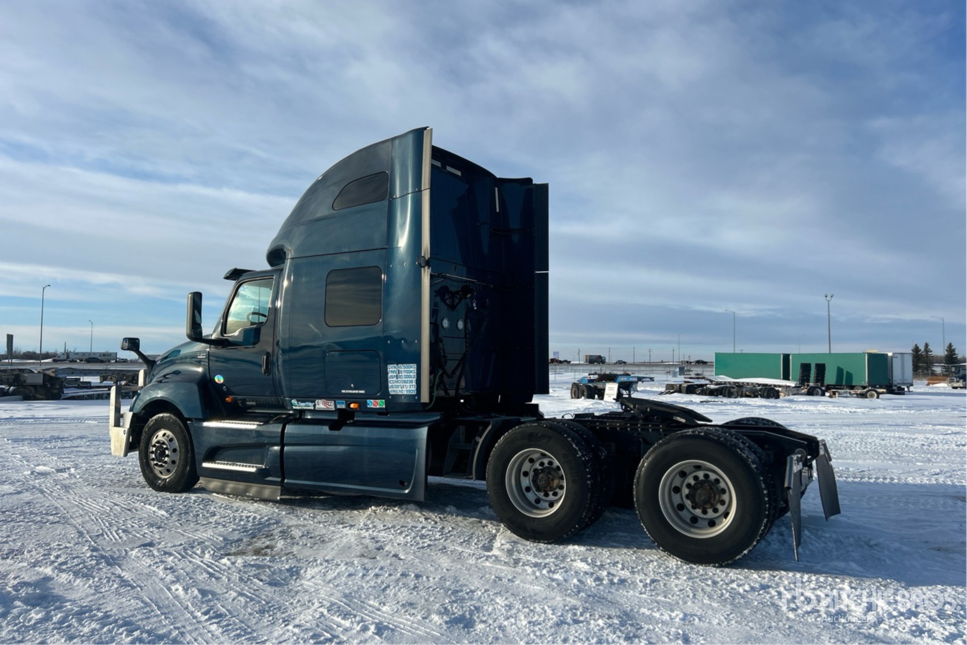 General Appearance with Zdjęcie, lewy dolny róg