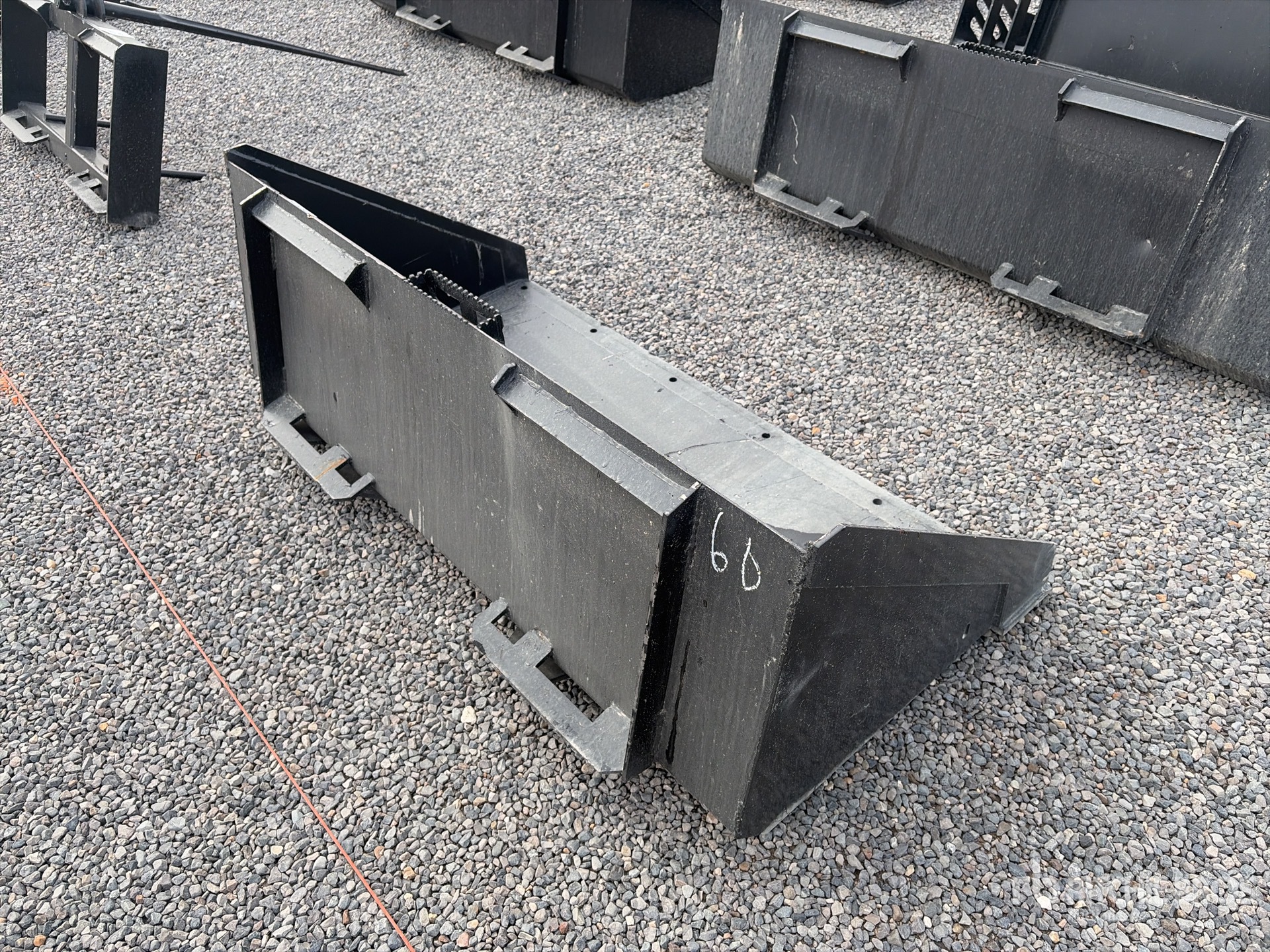 Aspect général with Image, coin arrière droit