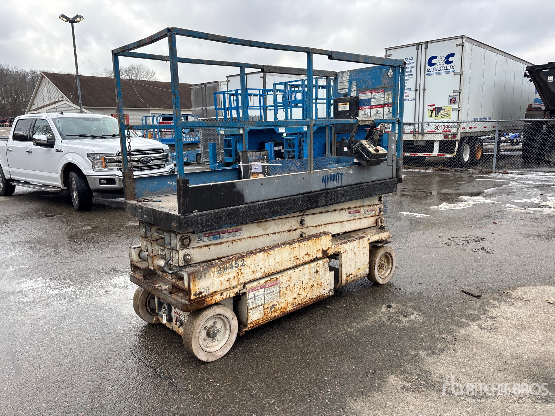 General Appearance with Picture, Right Rear Corner