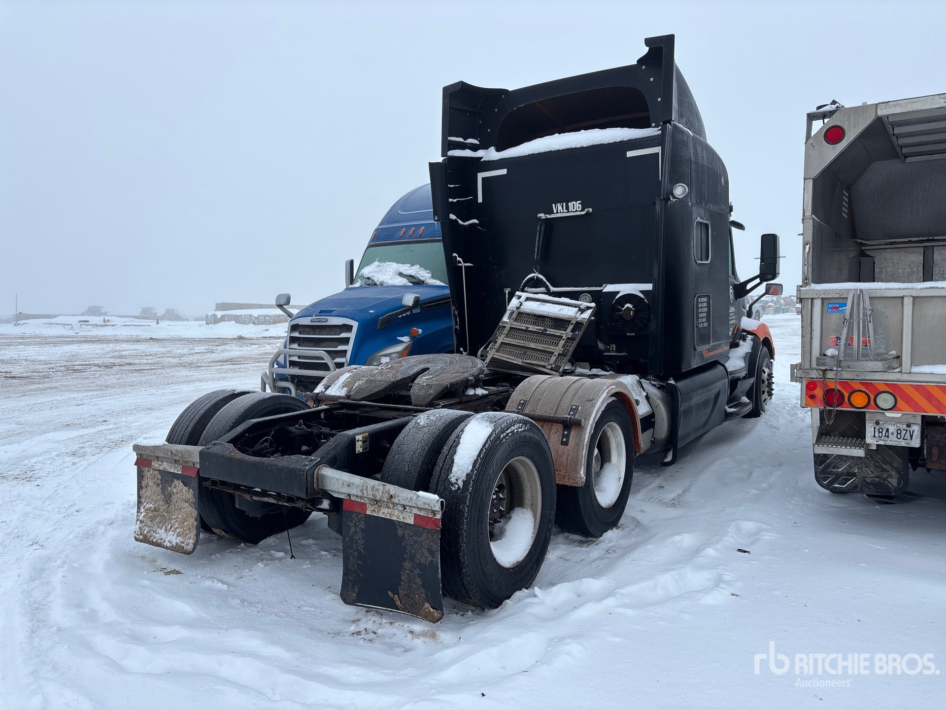 General Appearance with Image, coin arrière droit