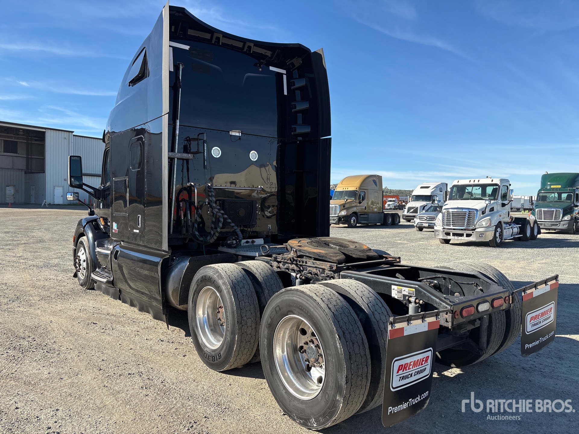 General Appearance with Bild, Ecke hinten links