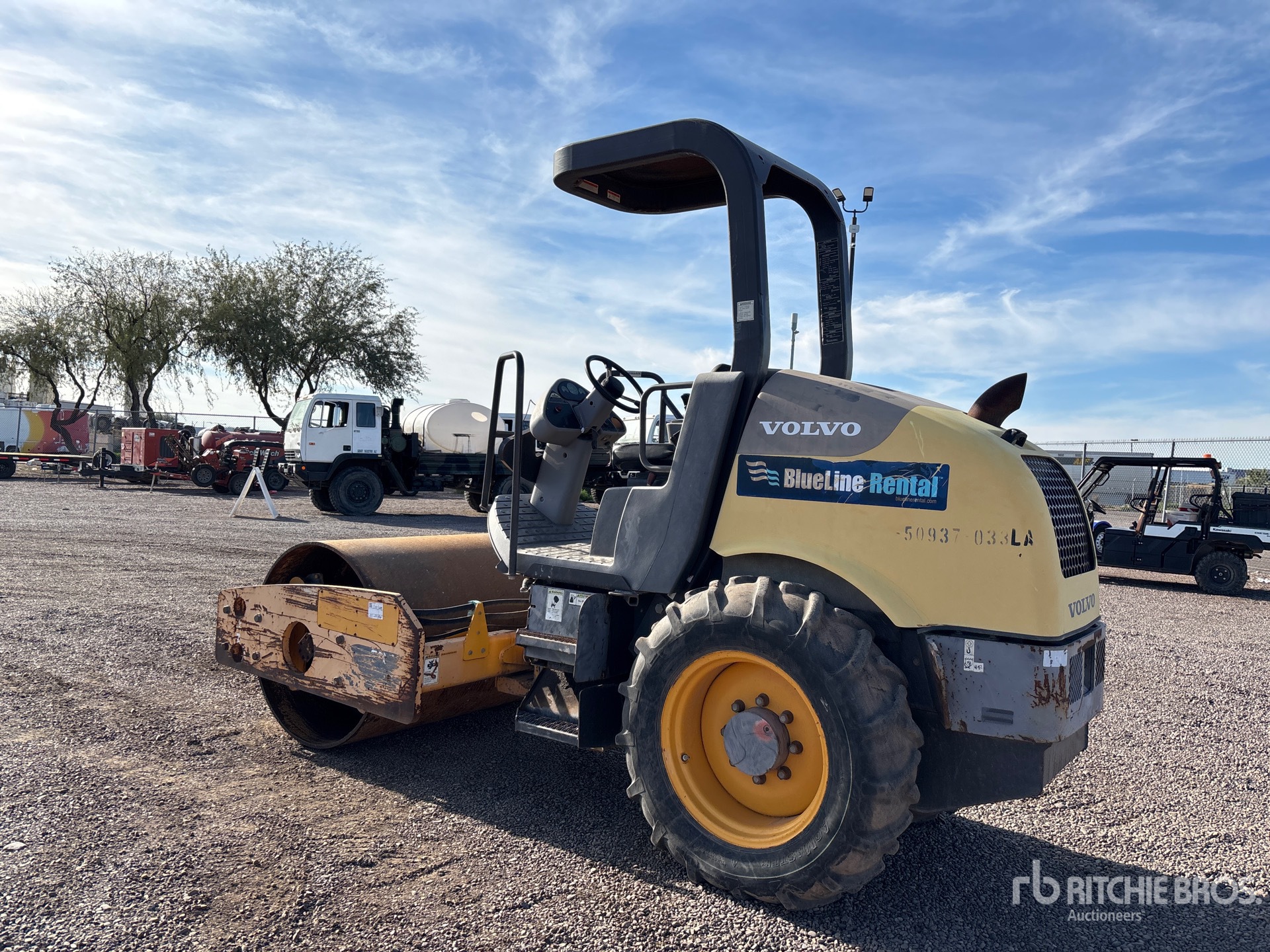 General Appearance with Imagen: esquina trasera izquierda