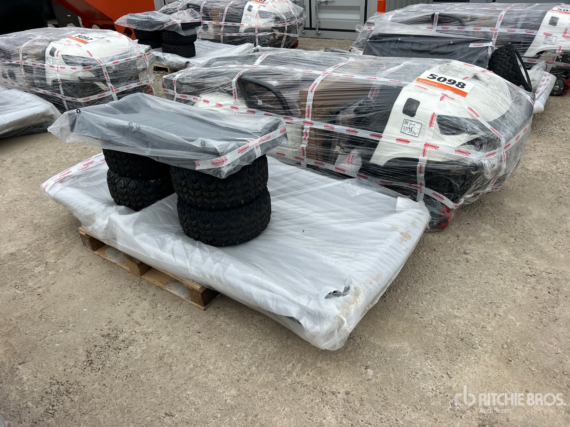 General Appearance with Picture, Left Front Corner