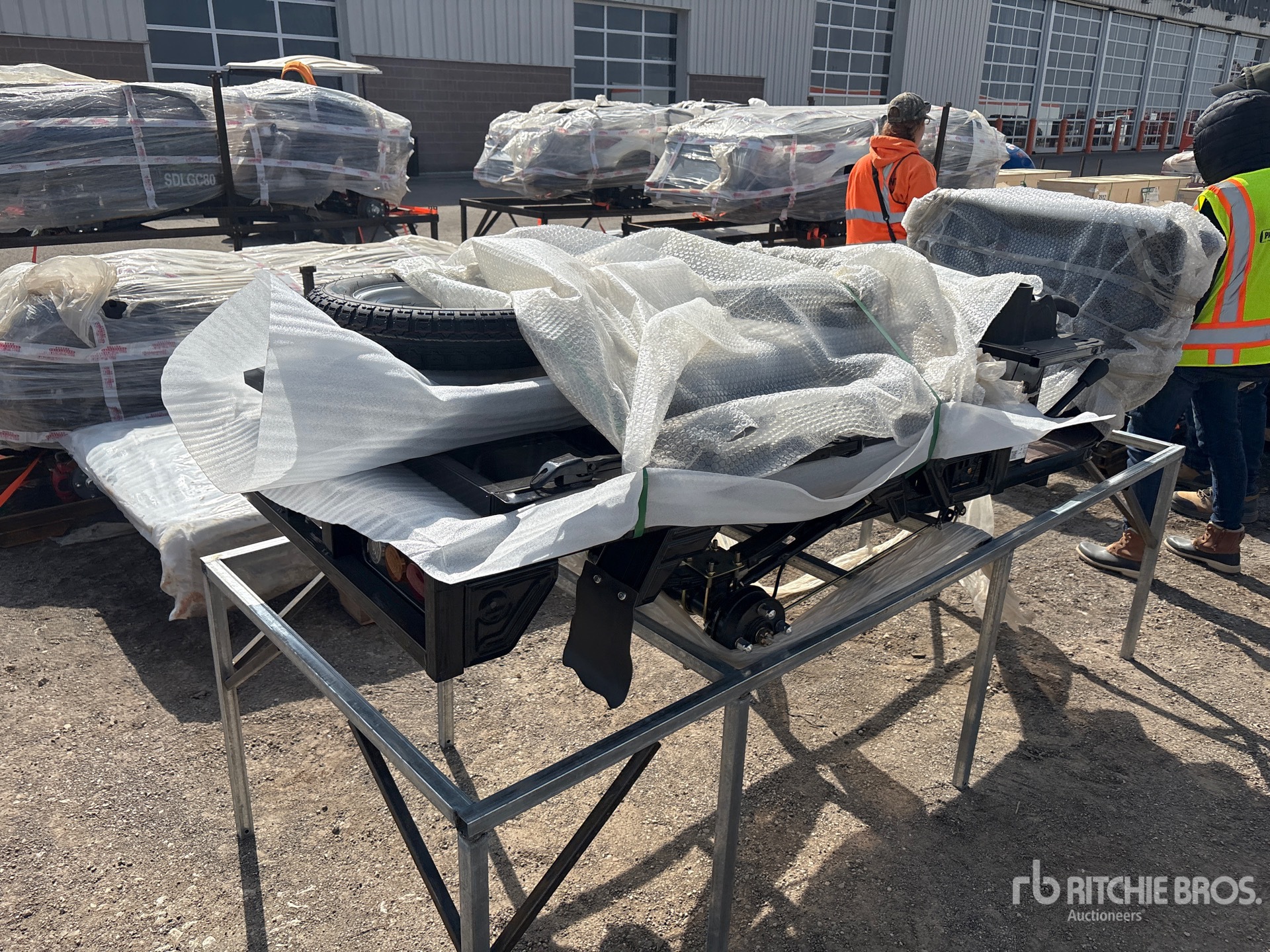 General Appearance with Picture, Left Front Corner