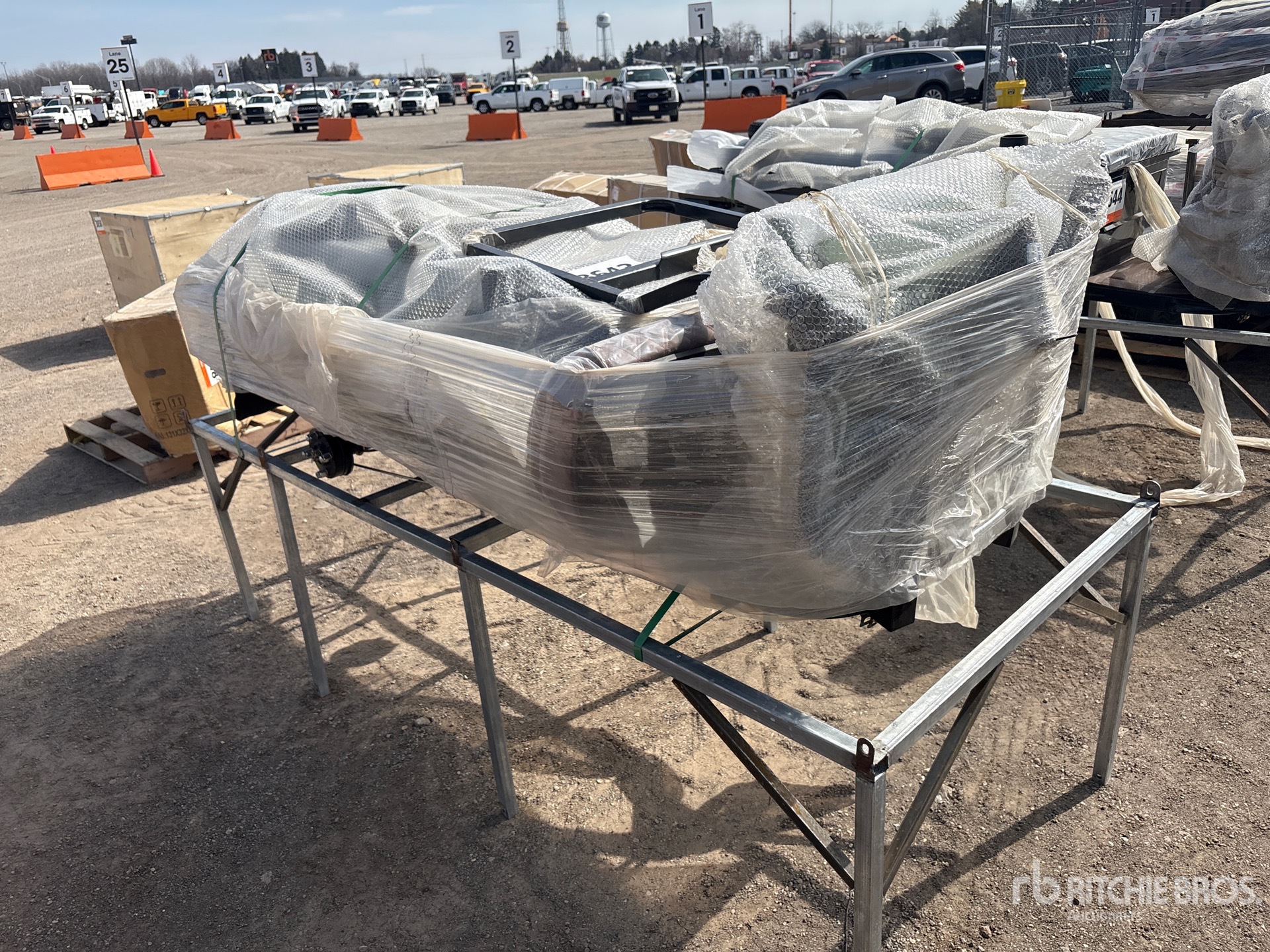 General Appearance with Picture, Right Front Corner