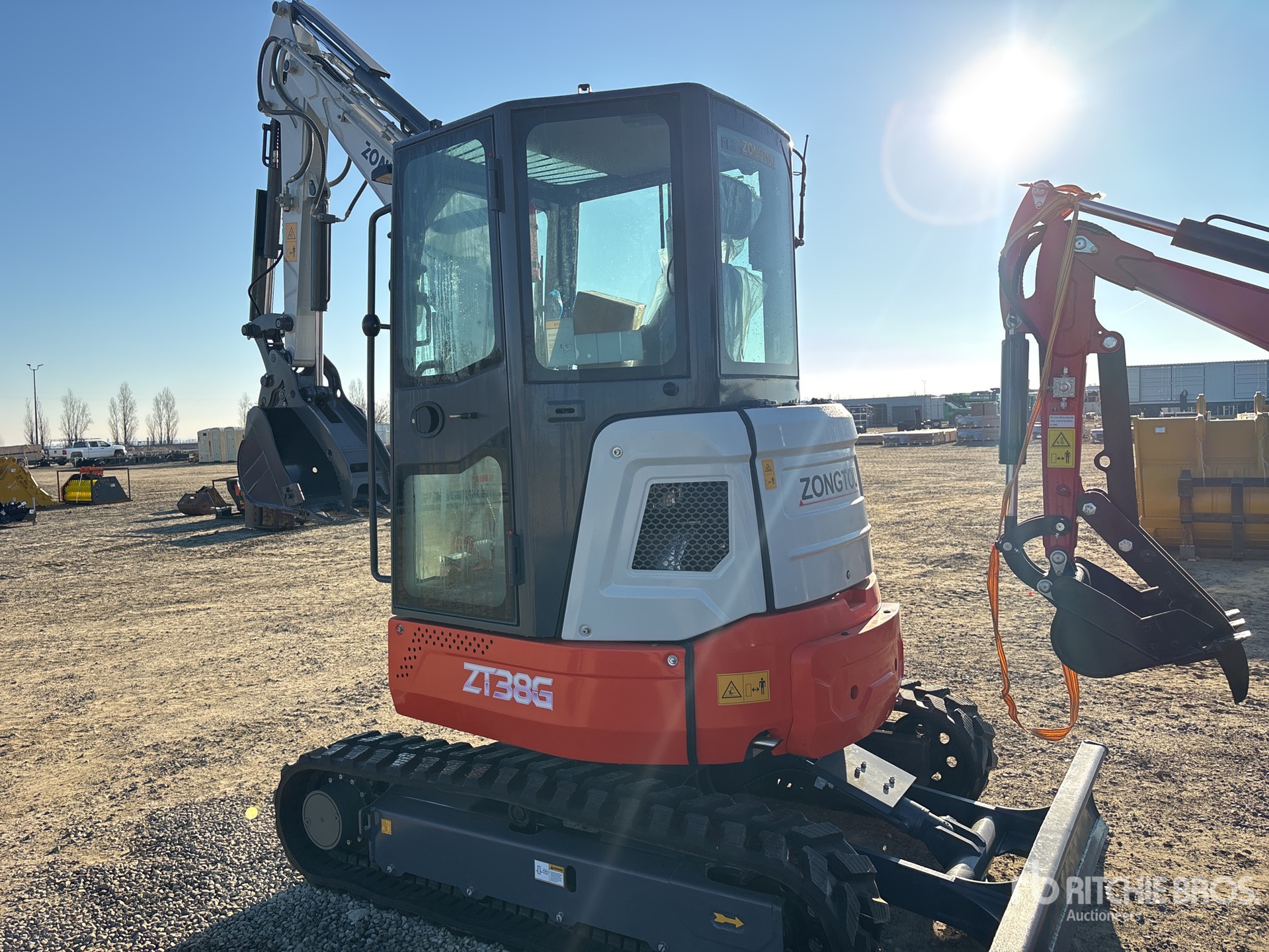 General Appearance with Bild, Ecke hinten links