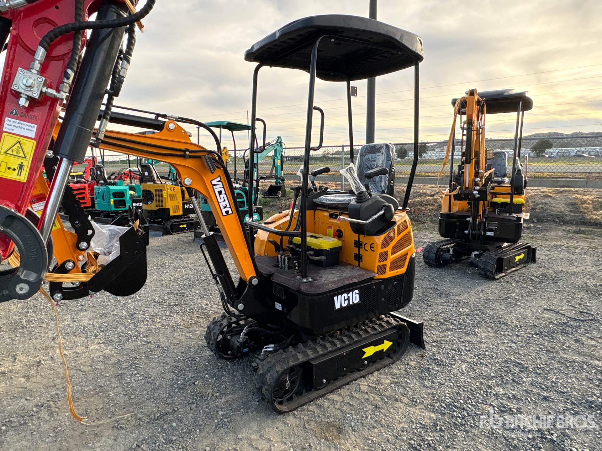 General Appearance with Picture, Left Front Corner