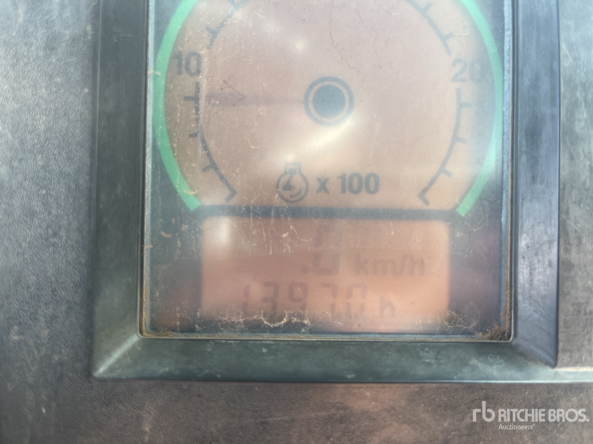 General Appearance with Hour Meter / Odometer