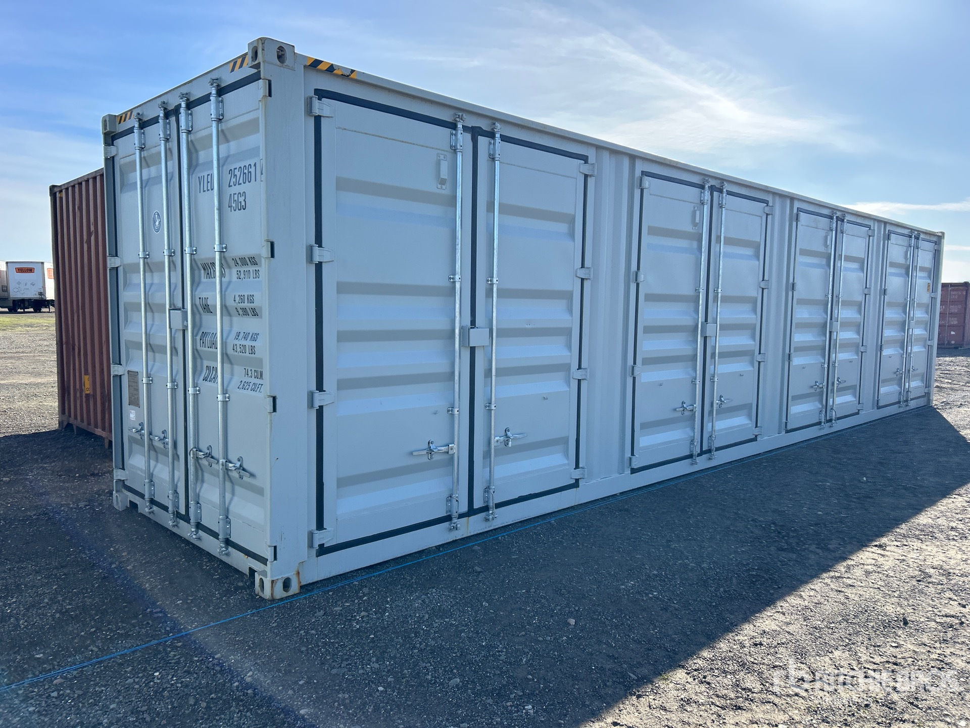 General Appearance with Foto, angolo anteriore sinistro