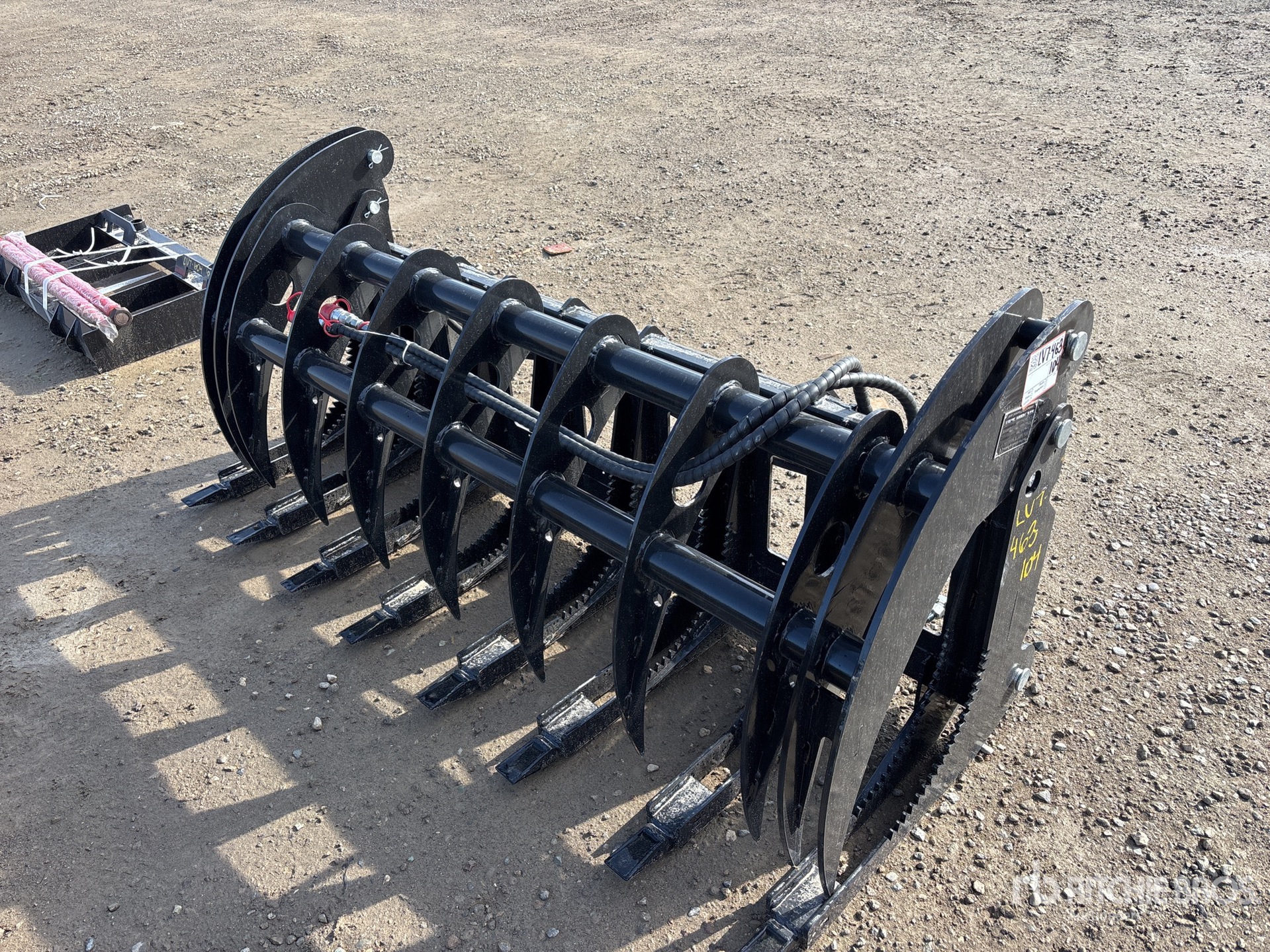 General Appearance with Foto, angolo anteriore sinistro