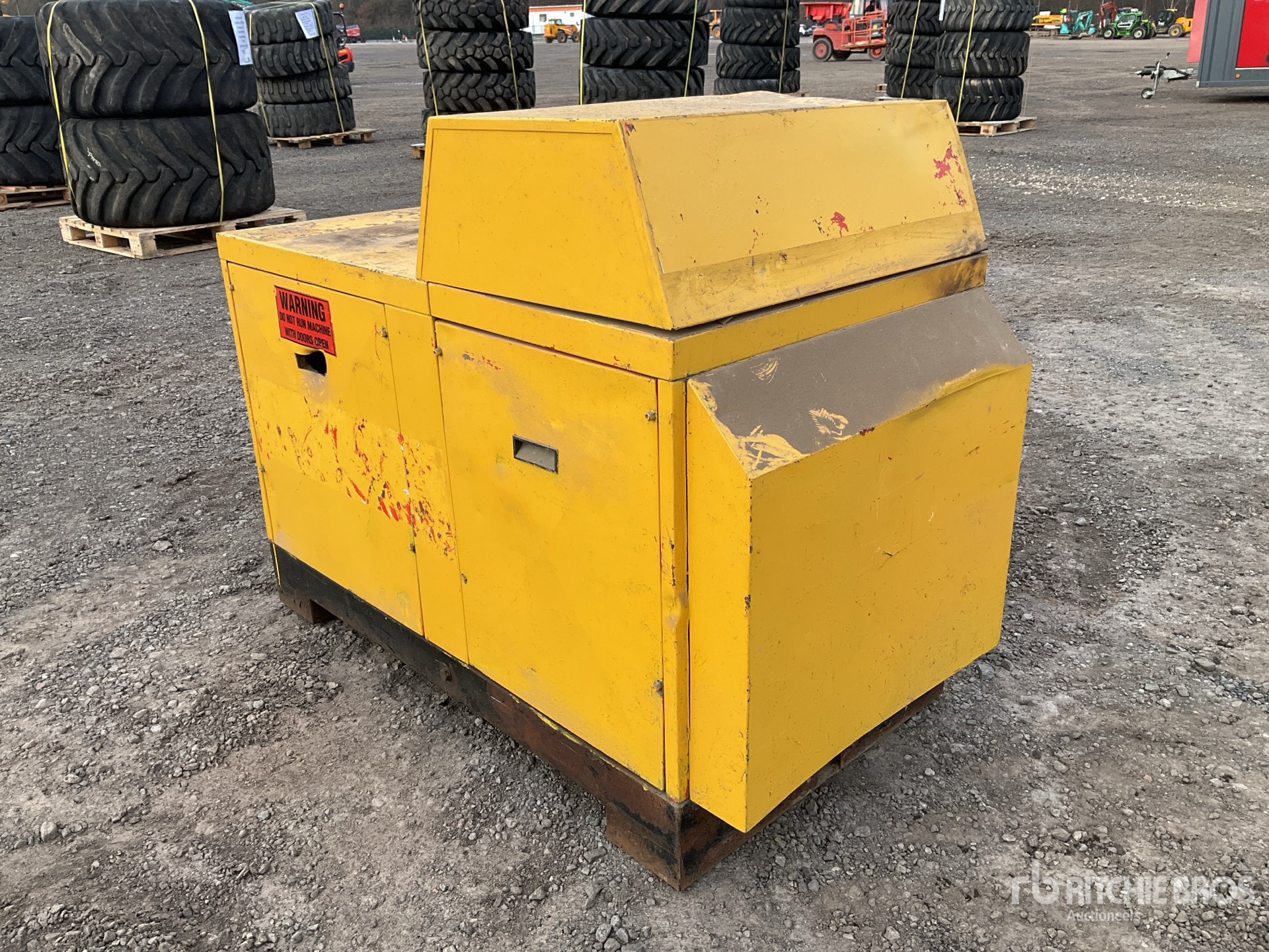 General Appearance with Picture, Left Rear Corner