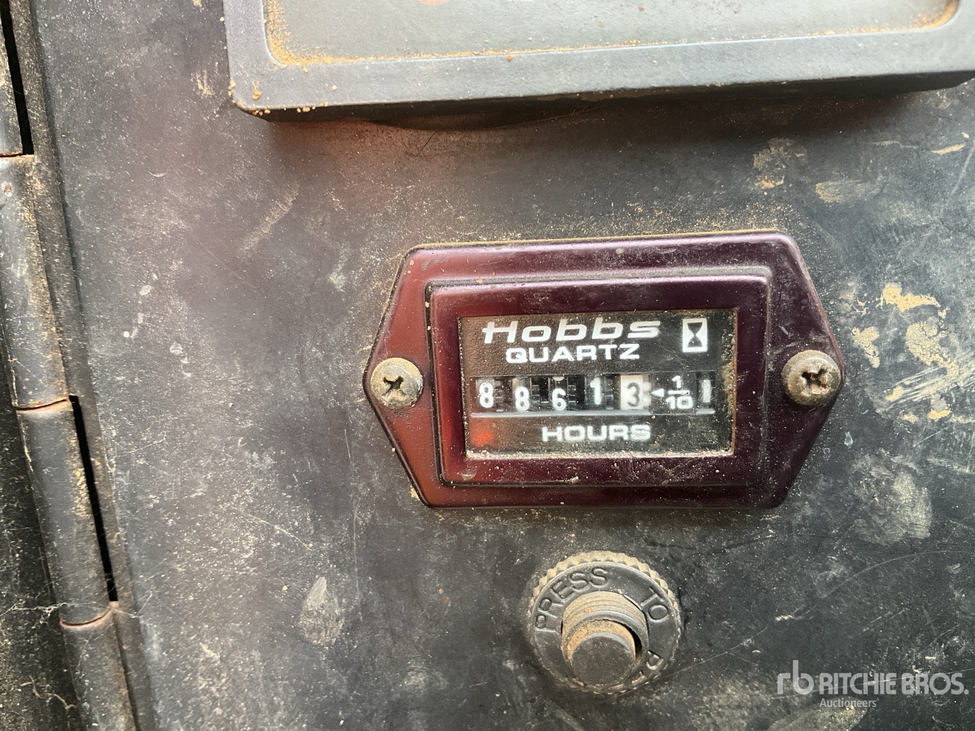 General Appearance with Hour Meter / Odometer