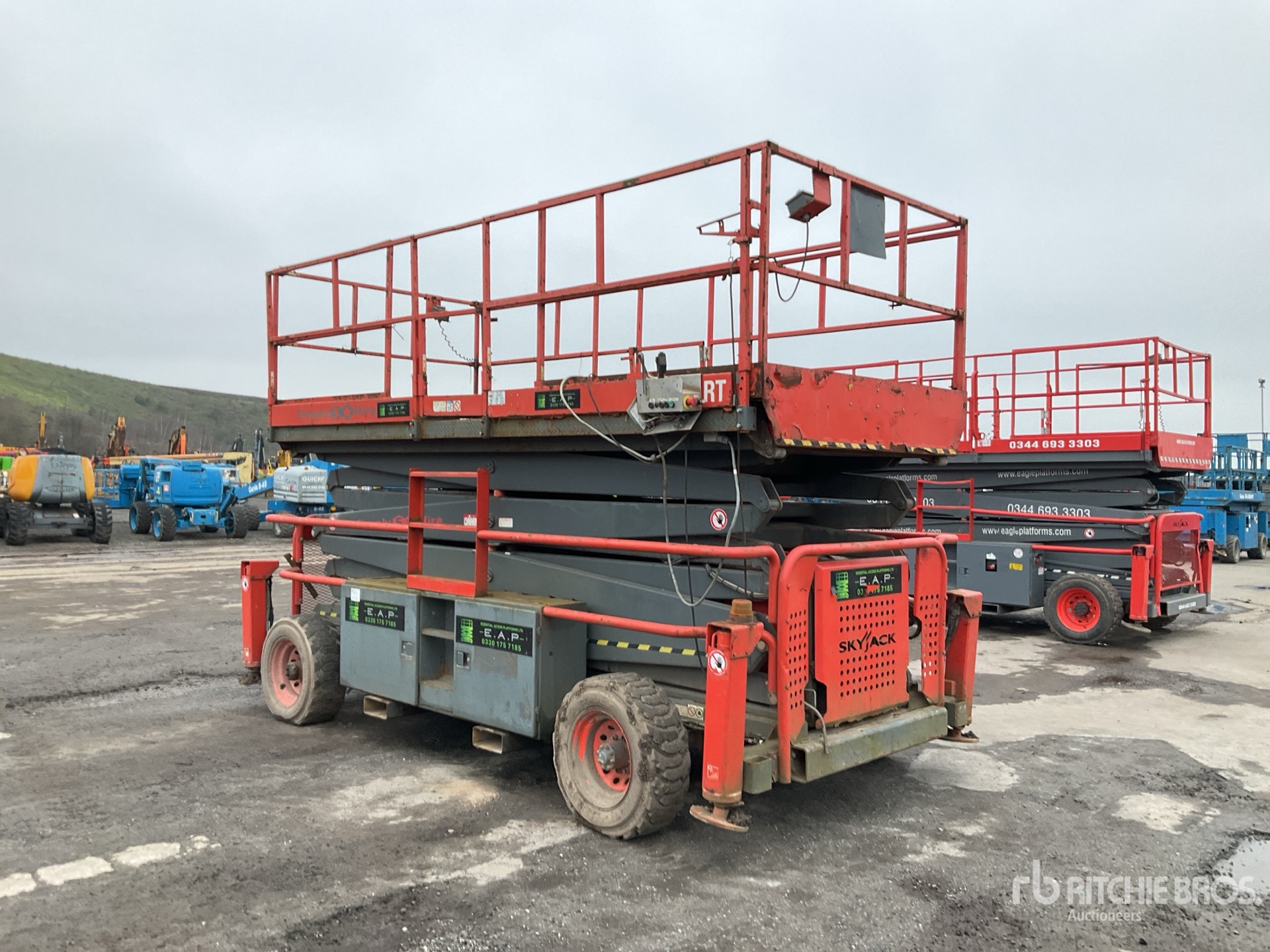 General Appearance with Bild, Ecke vorne rechts