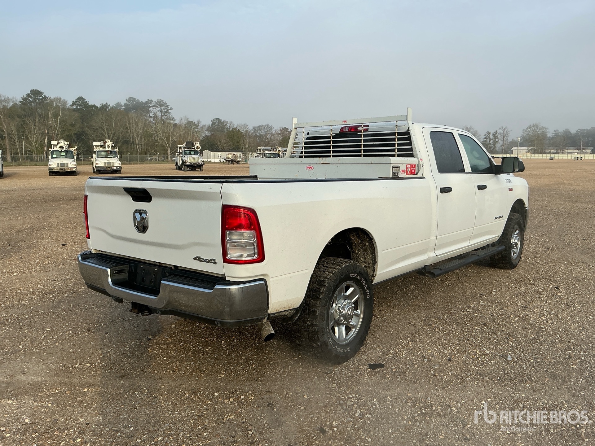 General Appearance with Imagen: esquina trasera derecha