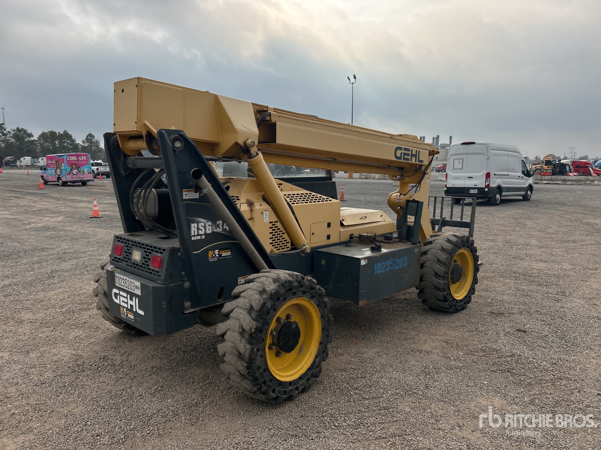 General Appearance with Picture, Right Rear Corner