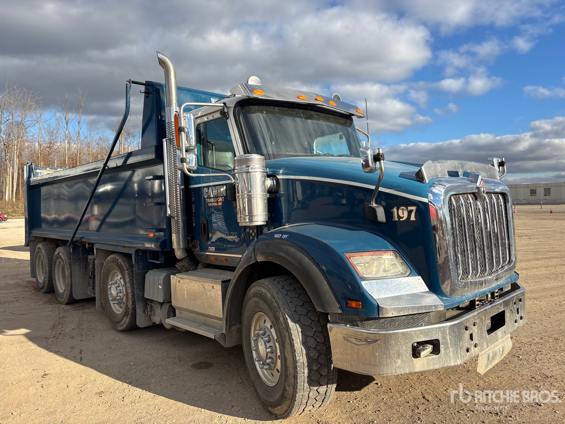 General Appearance with Picture, Right Front Corner