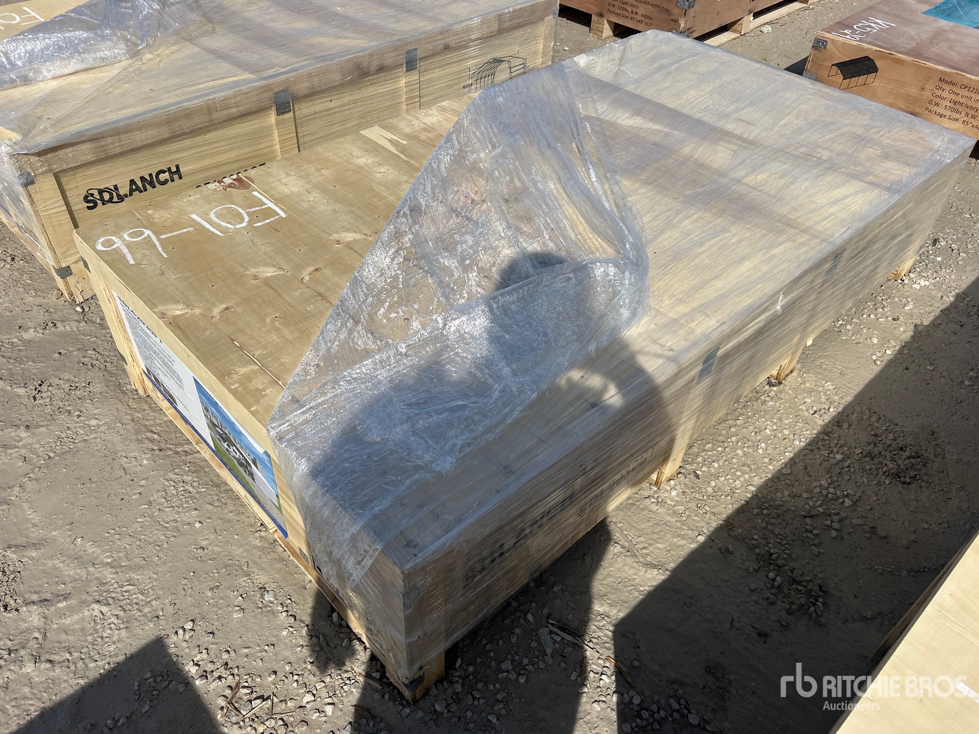 General Appearance with Picture, Left Rear Corner