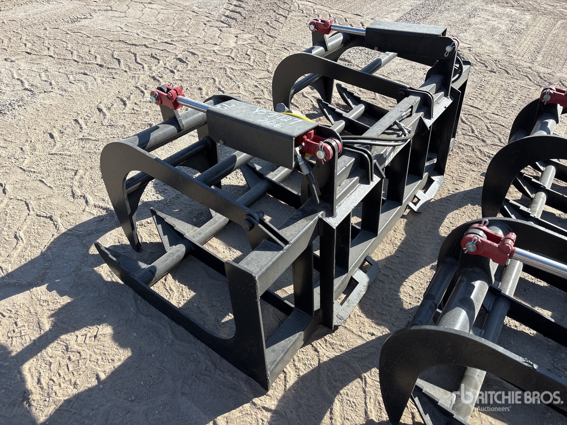 General Appearance with Bild, Ecke hinten links