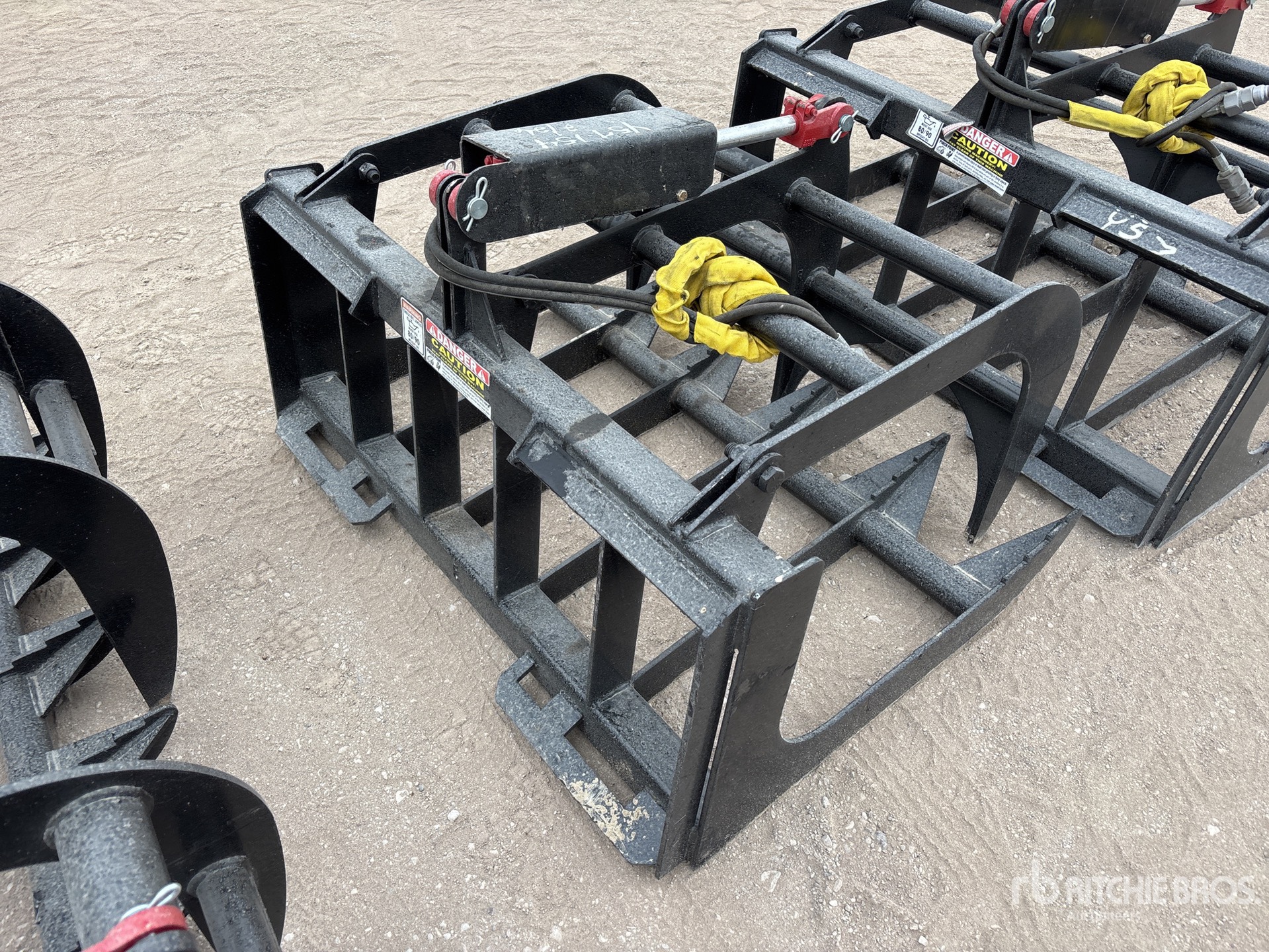 General Appearance with Bild, Ecke hinten rechts