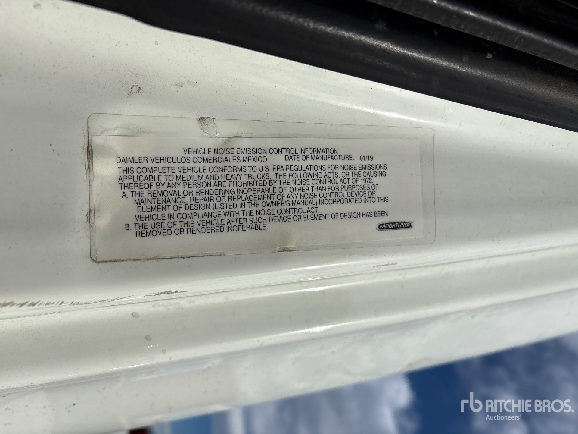 2020 Freightliner CASCADIA 126