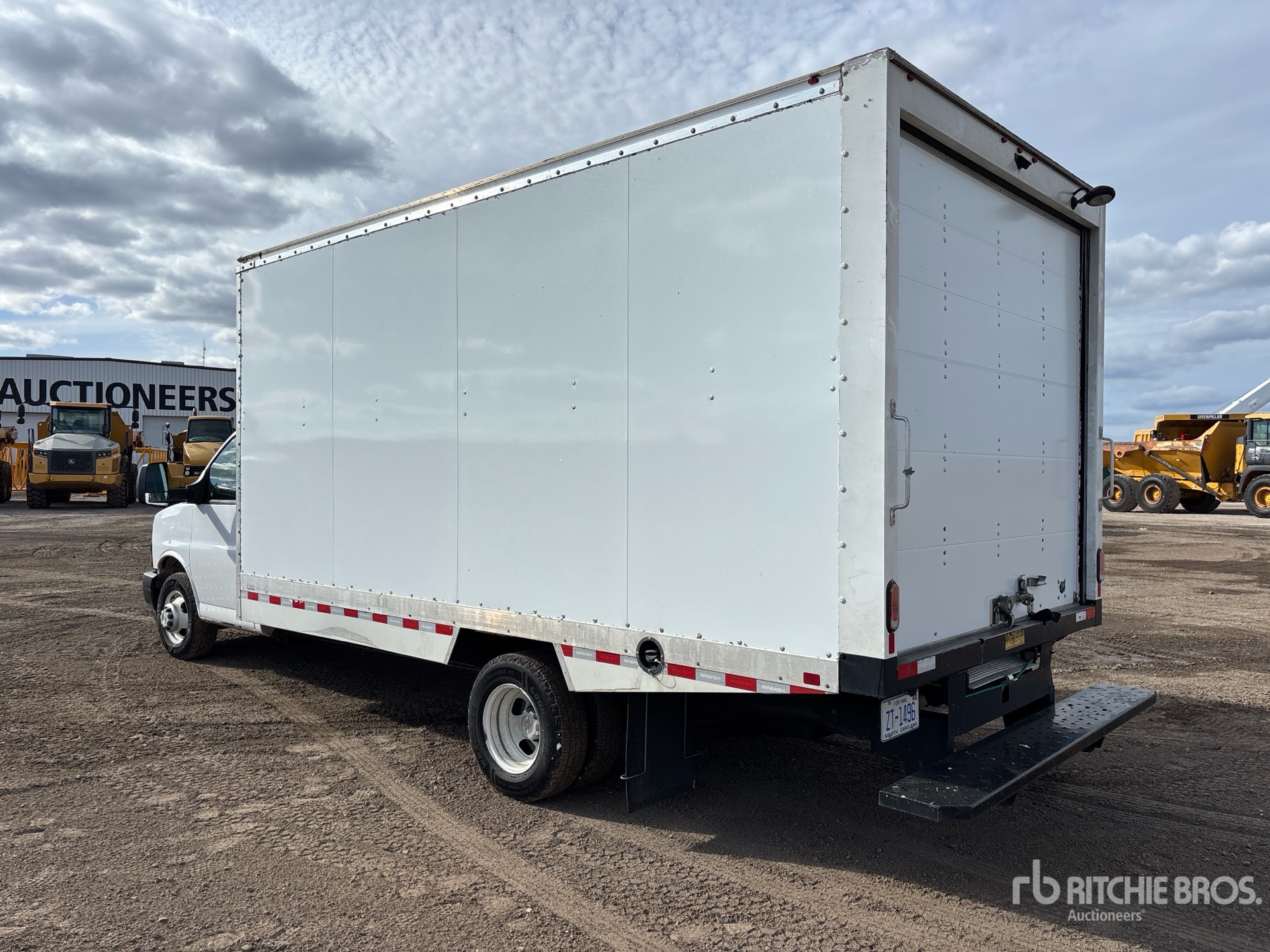 General Appearance with Imagen: esquina trasera izquierda