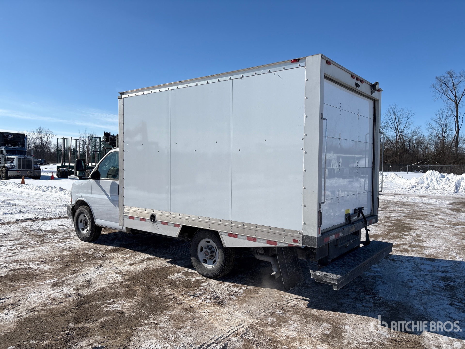 General Appearance with Imagen: esquina trasera izquierda