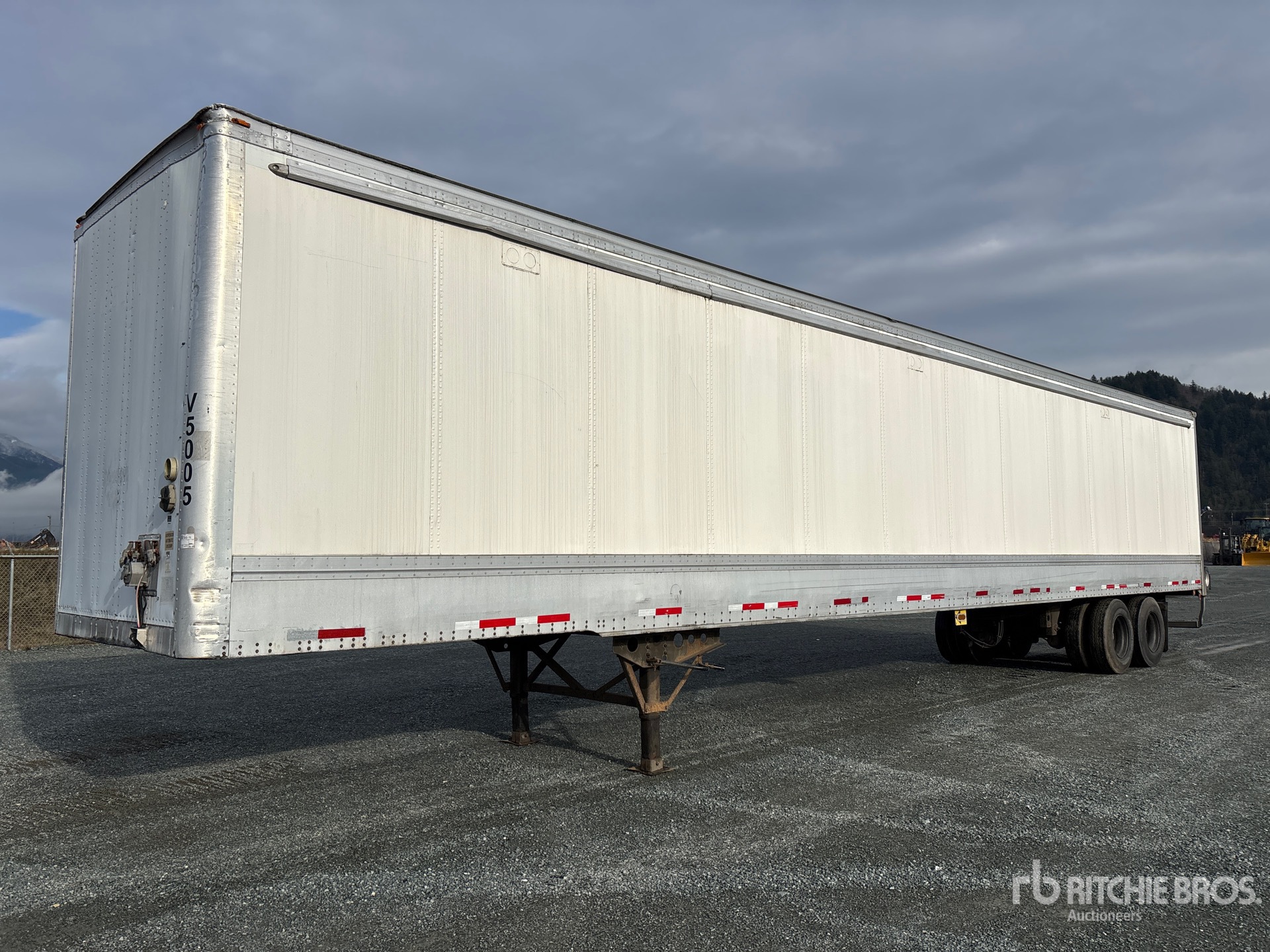 General Appearance with Foto, angolo anteriore sinistro