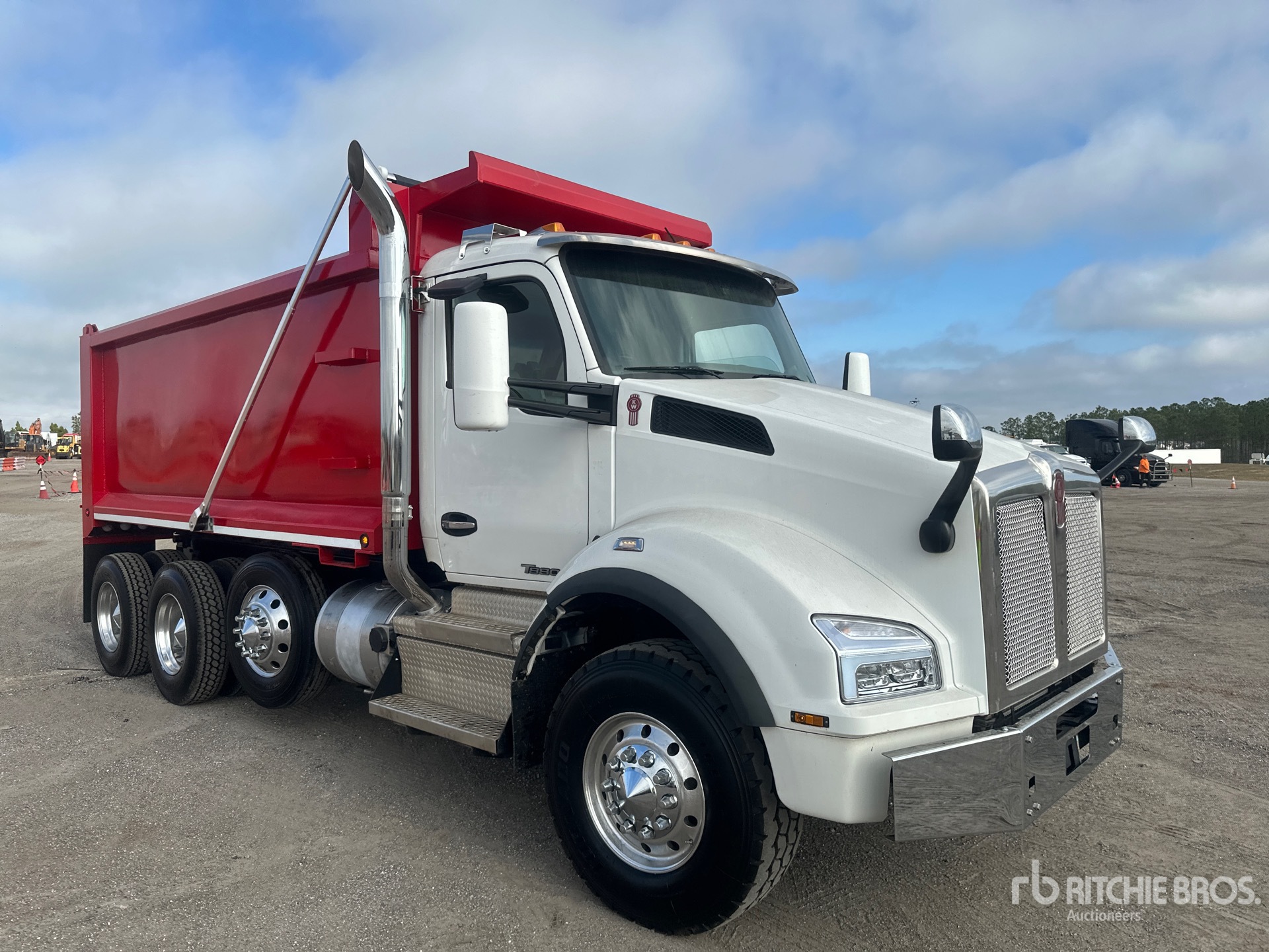 General Appearance with Image, coin avant droit