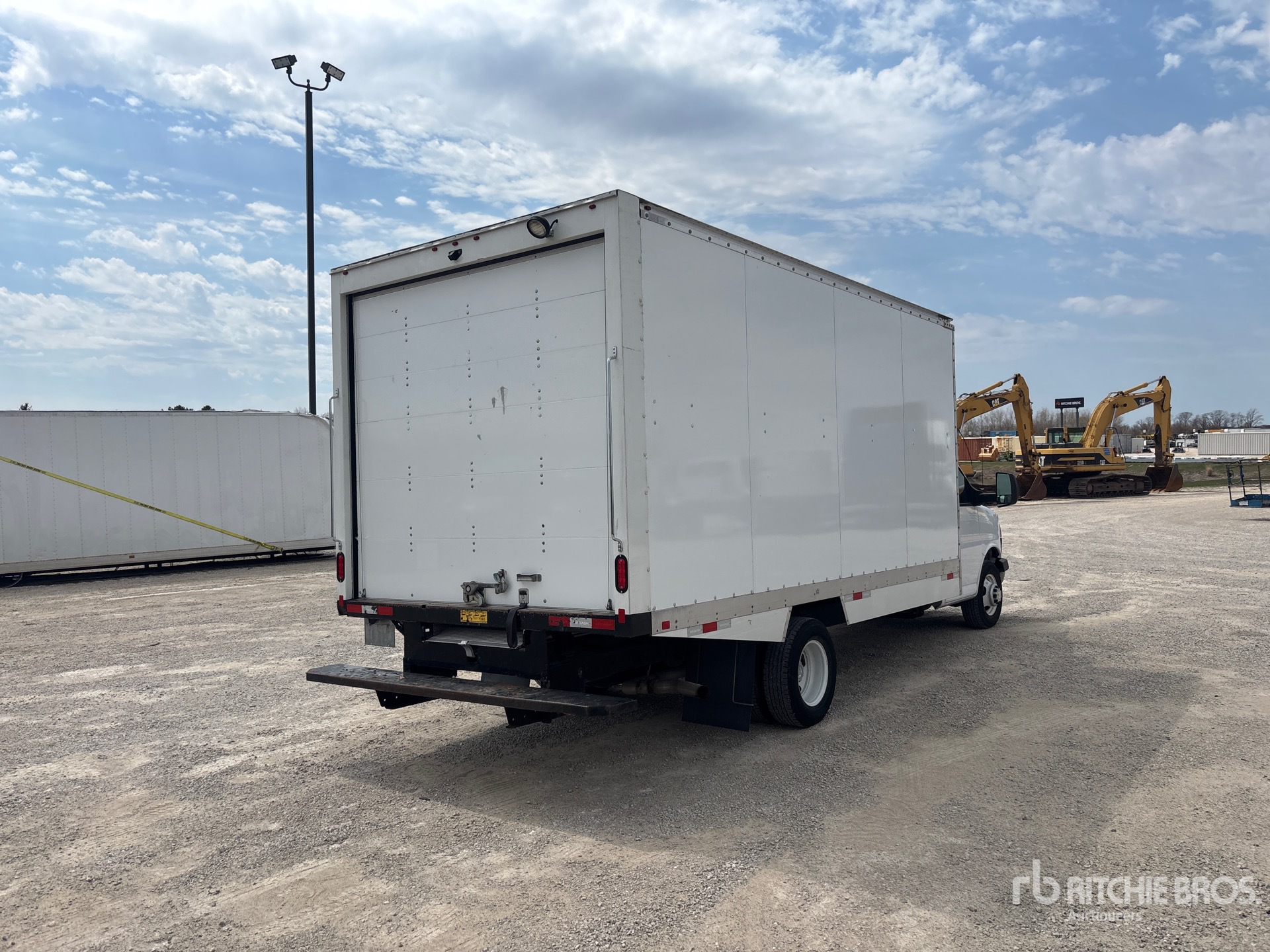 General Appearance with Imagen: esquina trasera derecha