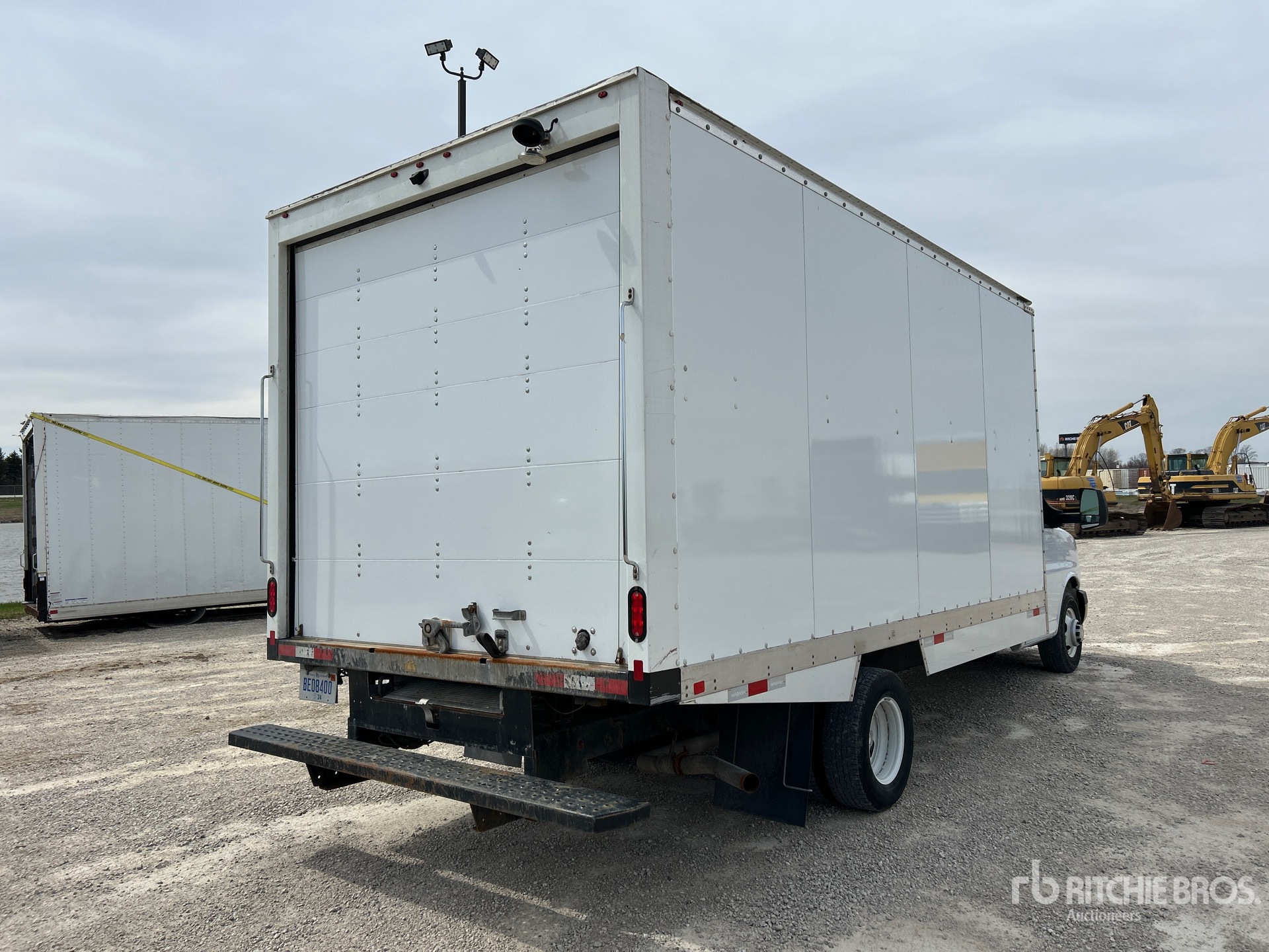 General Appearance with Imagen: esquina trasera derecha