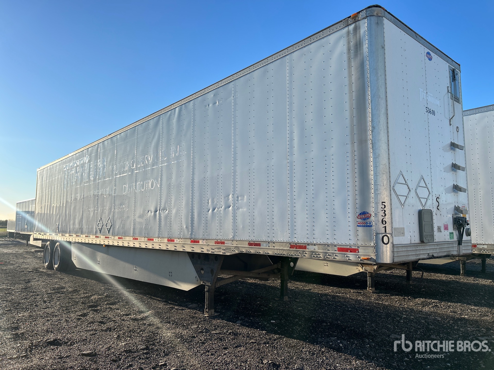 General Appearance with Foto, angolo anteriore destro