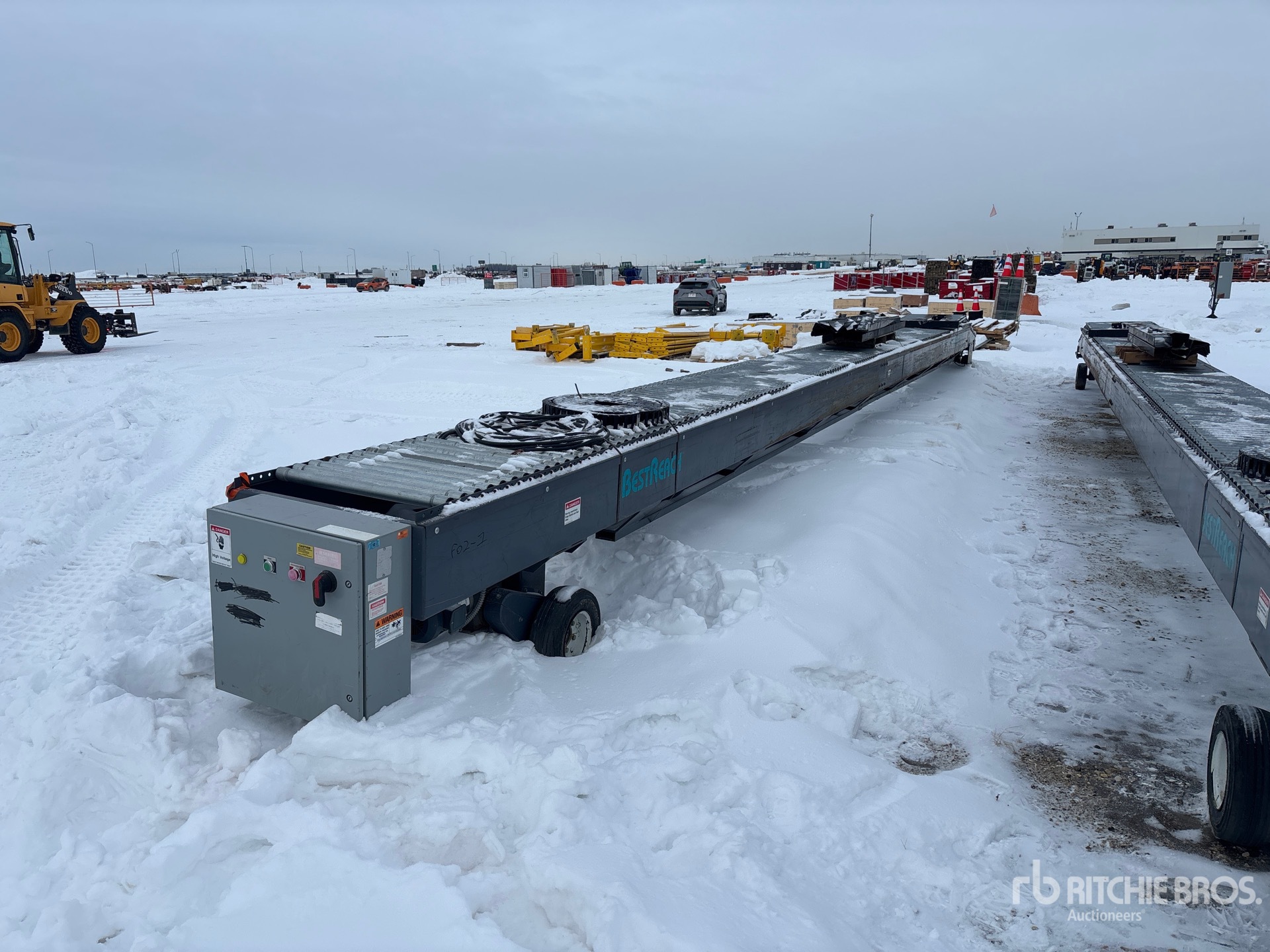 General Appearance with Bild, Ecke hinten rechts