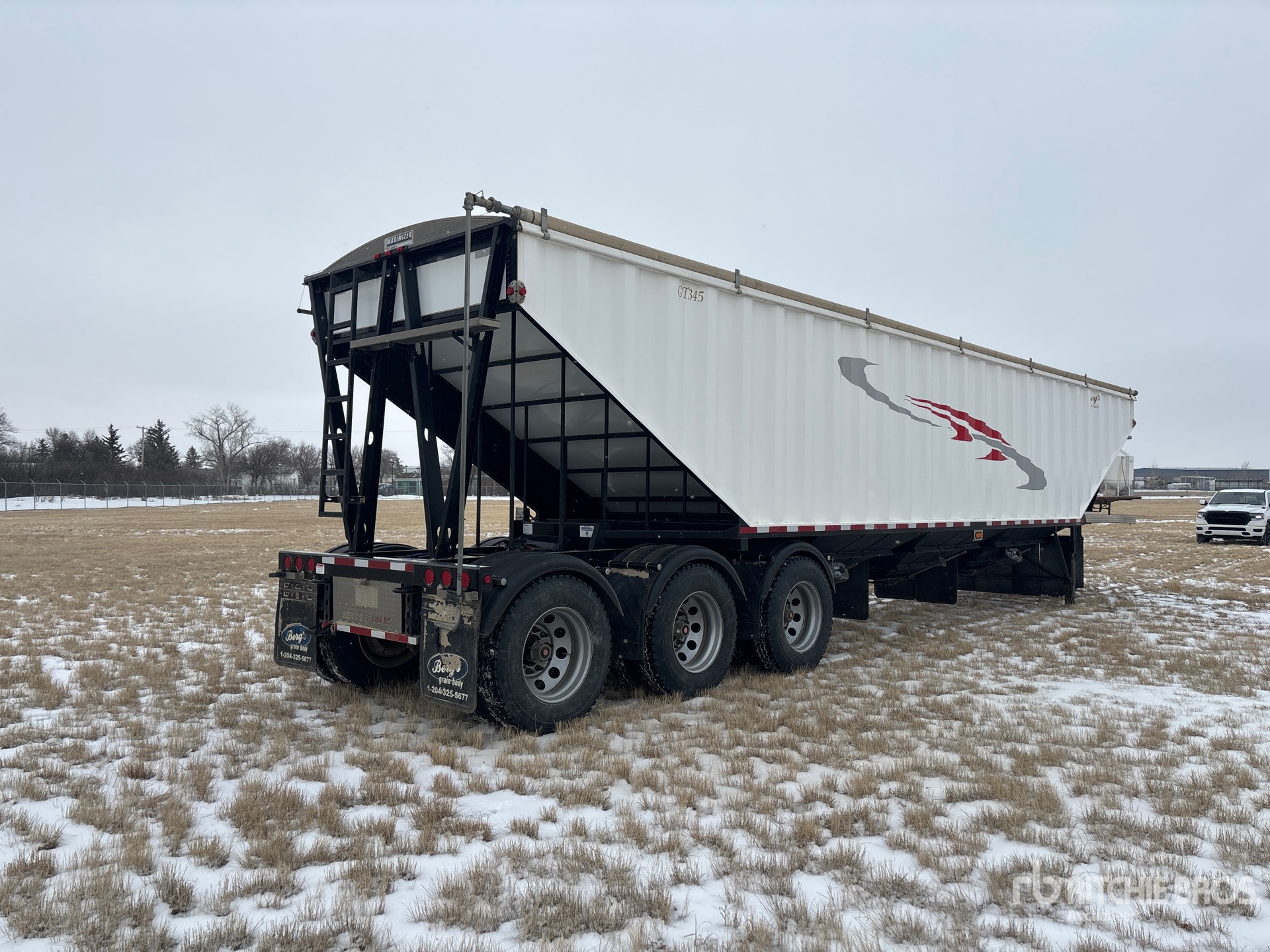 Aspect général with Image, coin arrière droit