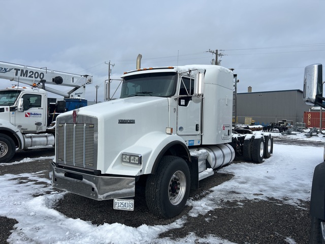 2018 Kenworth T800 6x4 T/A Sleeper Truck Tractor
