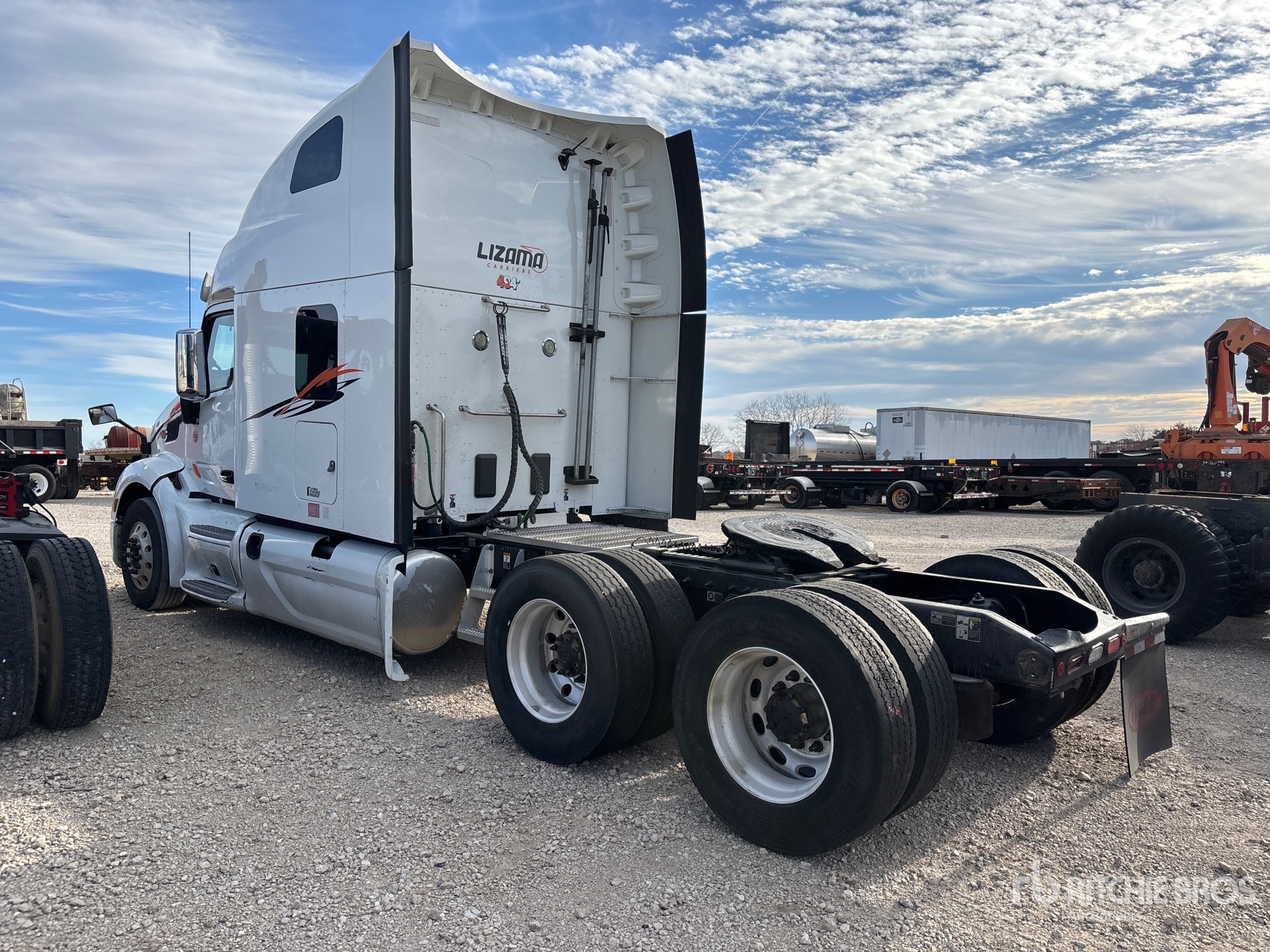 General Appearance with Picture, Left Rear Corner