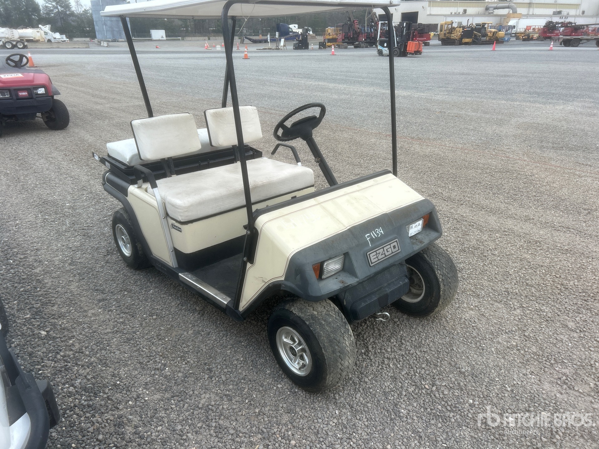 General Appearance with Picture, Right Front Corner