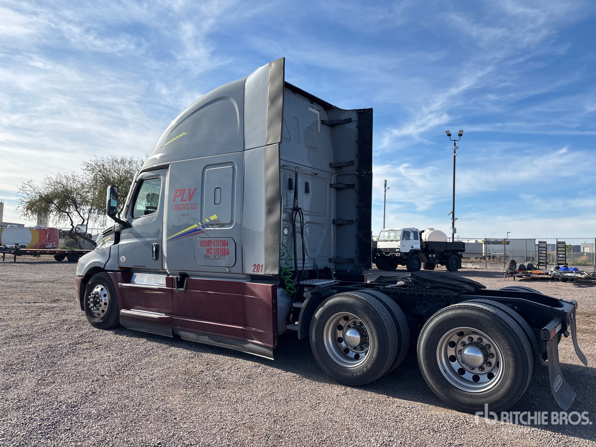 General Appearance with Picture, Left Rear Corner