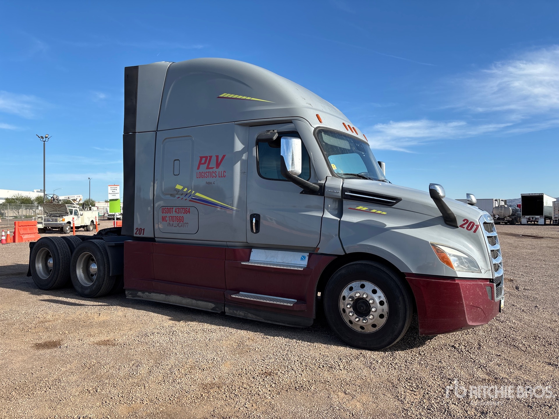 General Appearance with Picture, Right Front Corner