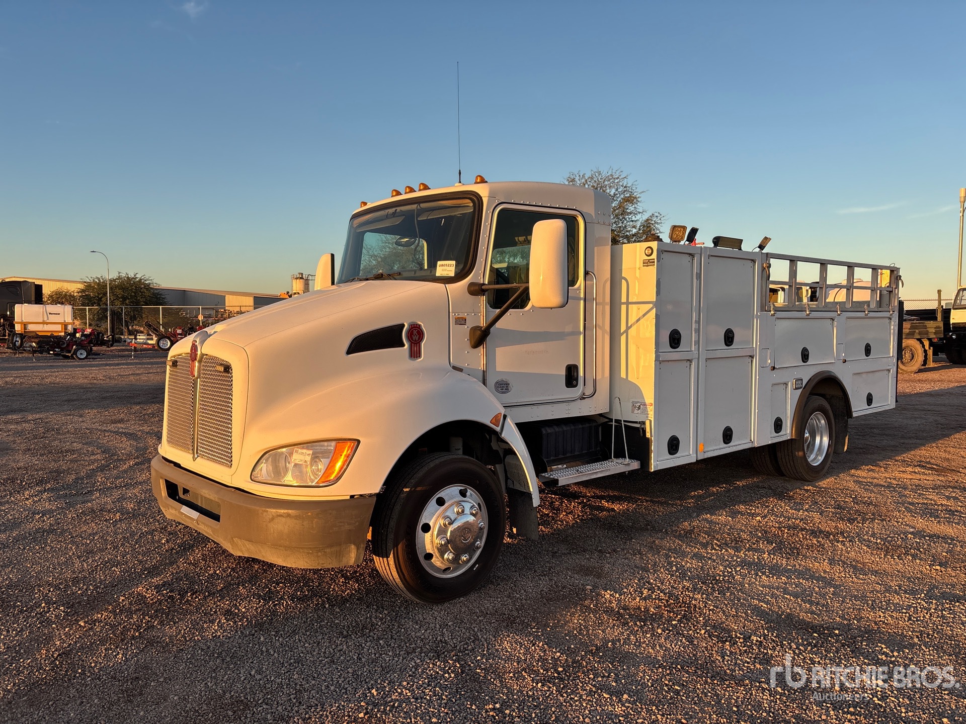 General Appearance with Picture, Left Front Corner