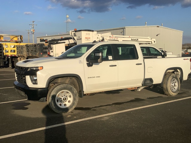 2022 Chevrolet Silverado 3500HD 4x4 Crew Cab Pickup