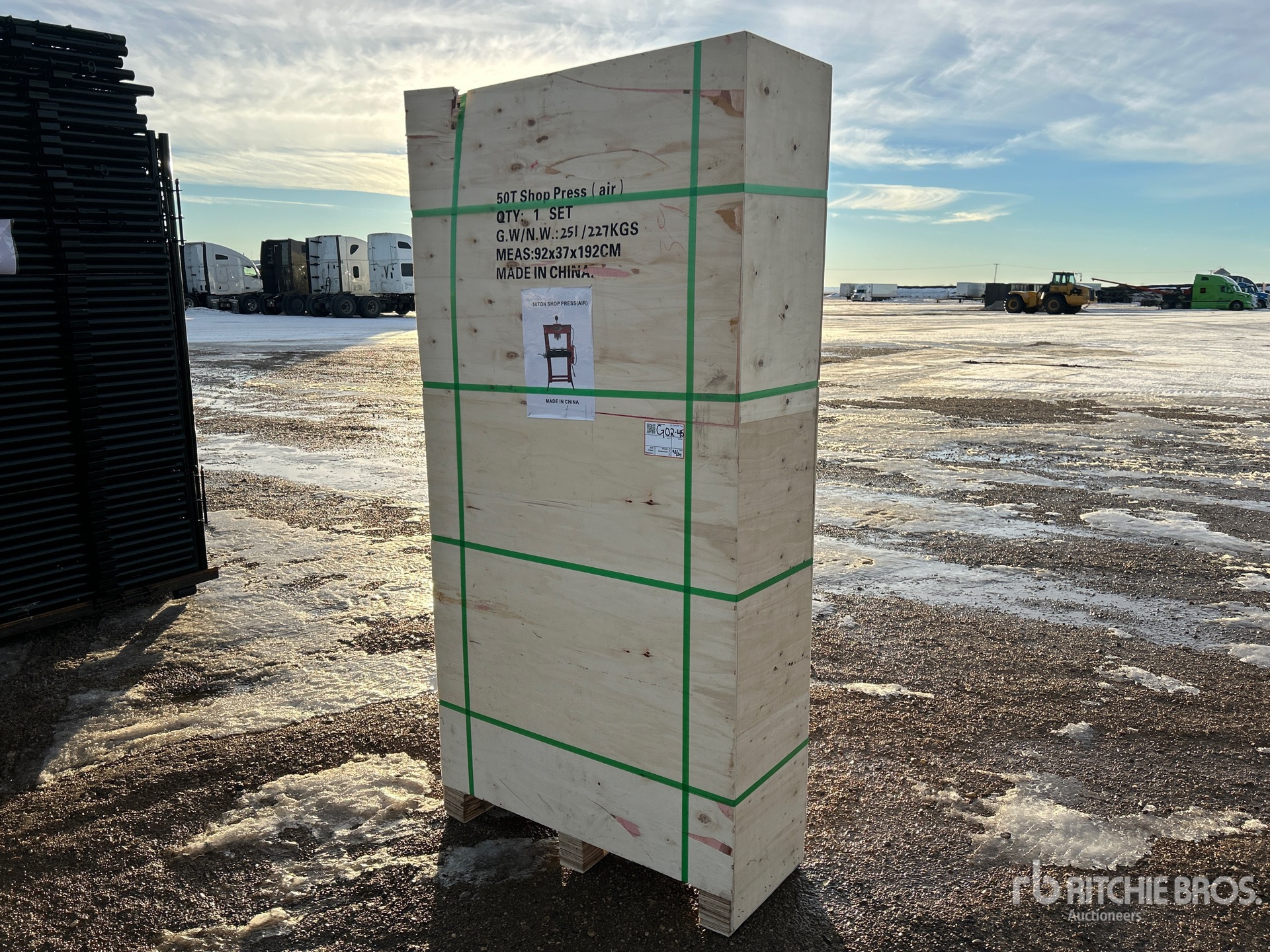 General Appearance with Picture, Left Front Corner