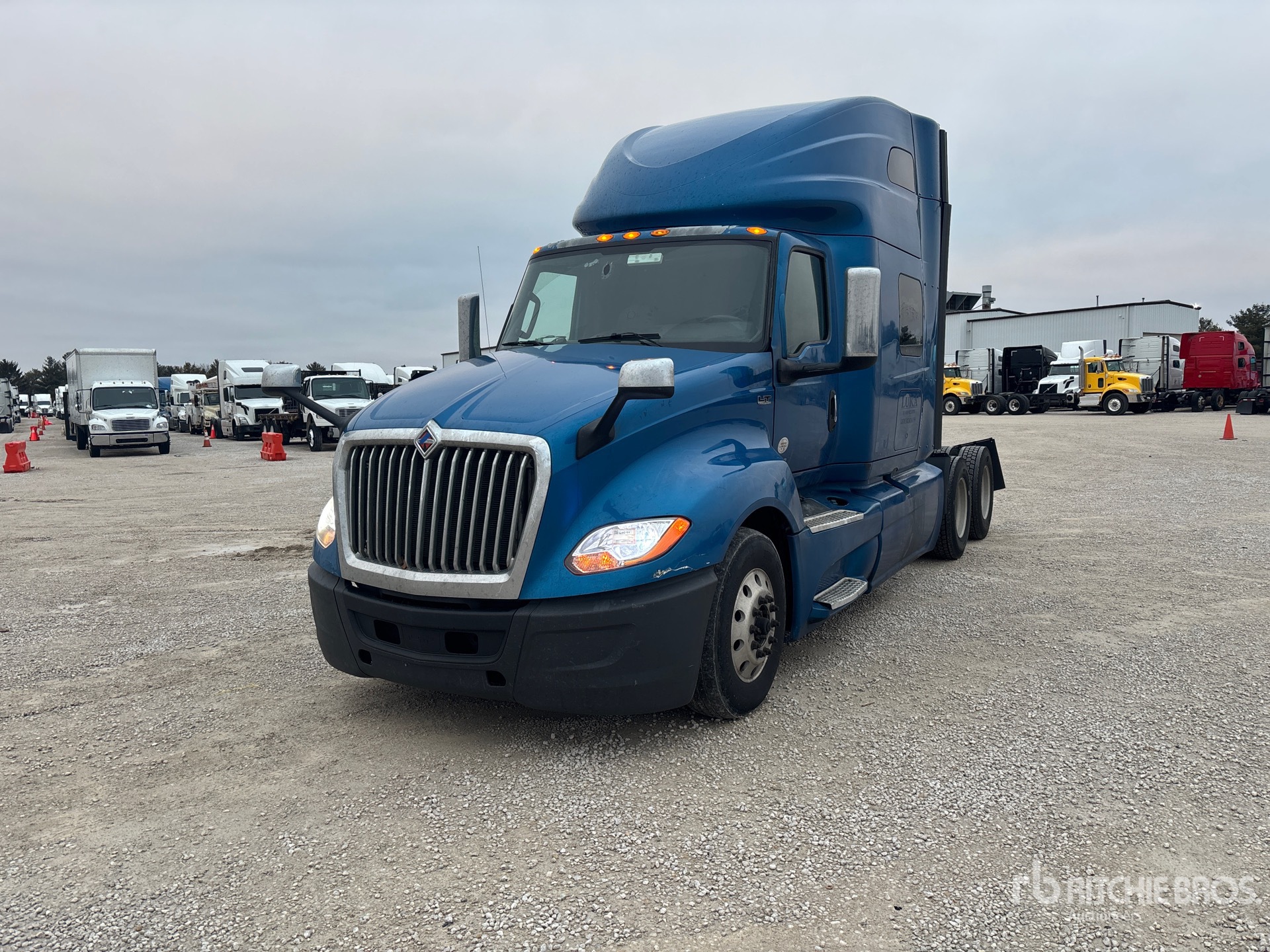 General Appearance with Featured Photo