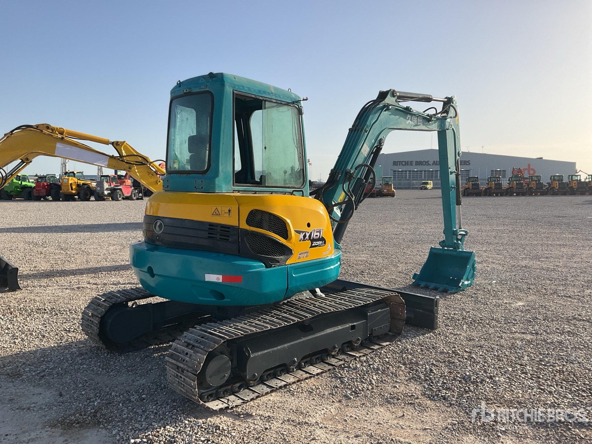 Aspect général with Image, coin arrière droit