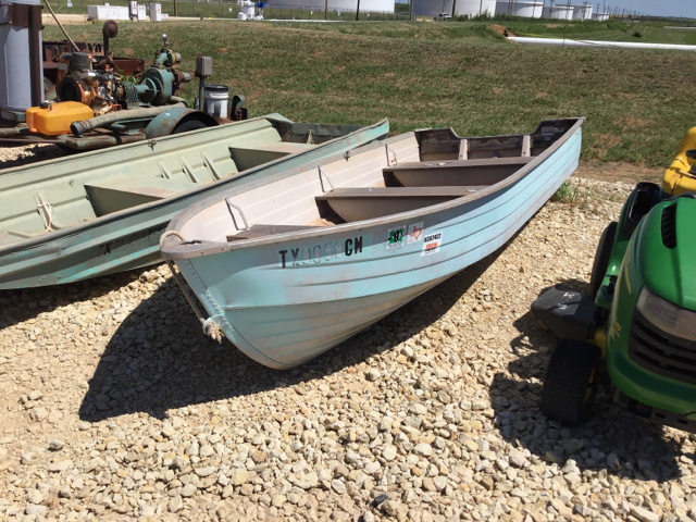 1974 MirroCraft 6-3644 Boat