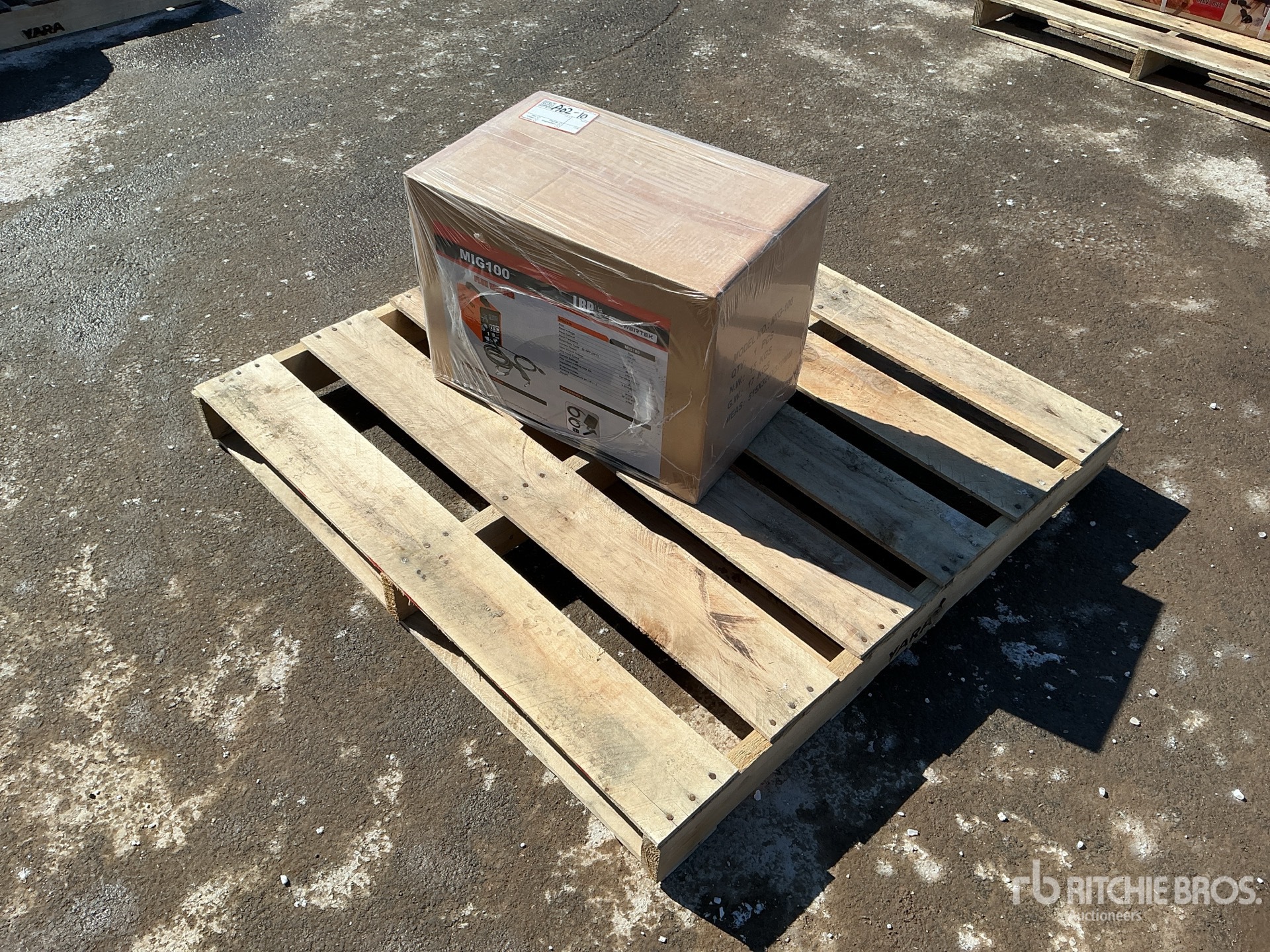 General Appearance with Picture, Right Rear Corner